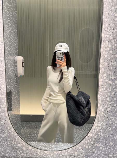 2025年11月20日入荷秋冬新作シャネル アンダーシャツ ファッション/誕生日プレゼント/贈り物 can工場