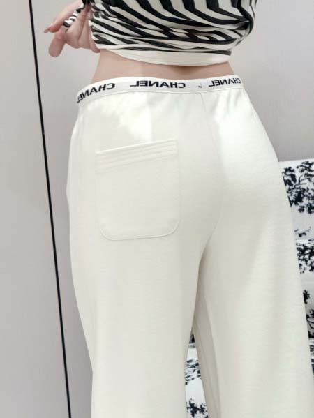 2025年11月20日入荷秋冬新作シャネル ズボン  ファッション/誕生日プレゼント/贈り物 can工場