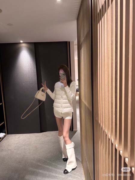 2025年11月22日入荷秋冬新作Monclerダウンジャケットファッション/誕生日プレゼント/贈り物 can工場