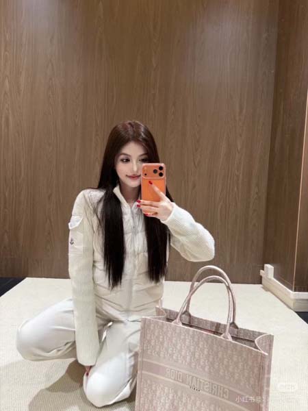 2025年11月22日入荷秋冬新作Monclerダウンジャケットファッション/誕生日プレゼント/贈り物 can工場