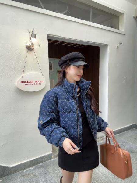 2025年11月23日入荷秋冬新作Louis Vuittonダウンジャケットファッション/誕生日プレゼント/贈り物 can工場