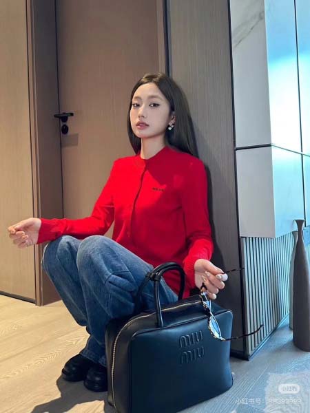 2025年11月24日入荷秋冬新作miumiuニット/セーターファッション/誕生日プレゼント/贈り物 can工場