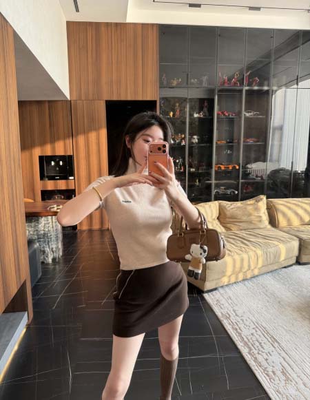 2025年11月24日入荷秋冬新作miumiuファッション/誕生日プレゼント/贈り物 can工場