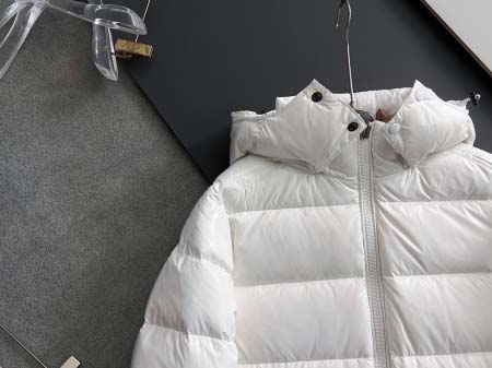 2025年11月25日入荷秋冬新作Monclerダウンジャケット高級なプレゼント/誕生日プレゼント/高品質/メンツ/記念品/ wenzhou工場