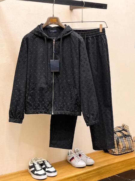 2025年11月5日秋冬新作Louis vuitton上下高...