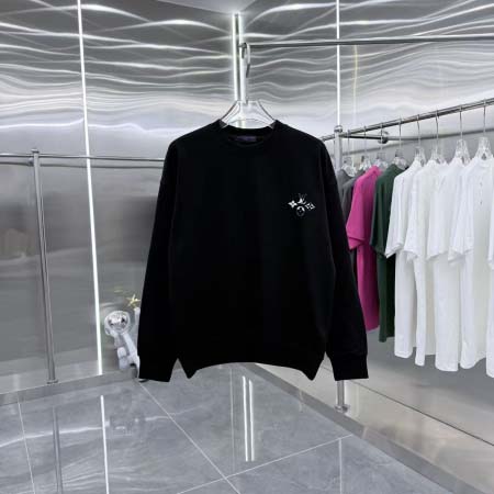 2025年11月11日秋冬新作Louis Vuittonスウ...