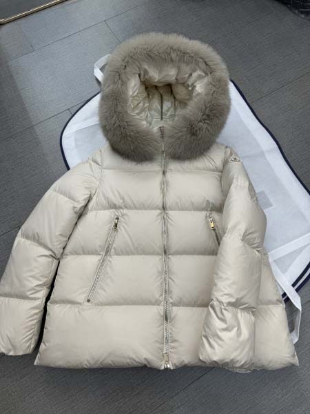 2025年11月12日秋冬新作Moncler 女性ダウンジャ...