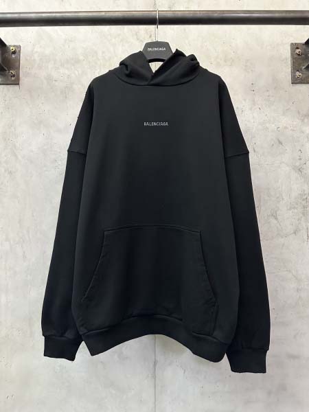 2025年11月12日秋冬新作Balenciagaスウェット...