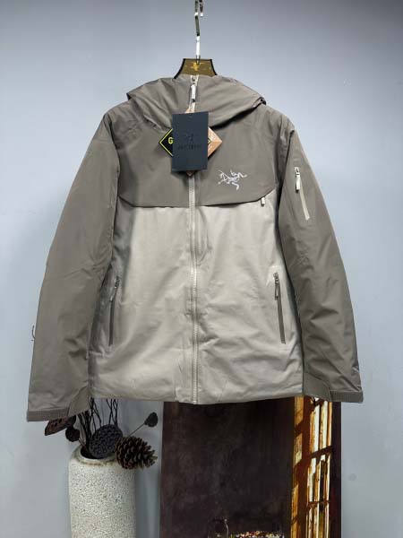 2025年11月14日秋冬新作ARCTERYXダウンジャケッ...