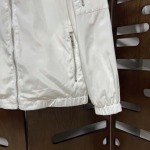 2025年11月17日秋冬新作Pradaジャケット高品質人気商品/QIU工場