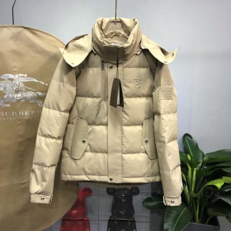 2025年11月17日秋冬新作Burberryダウンジャケッ...