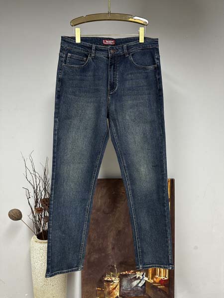 2025年11月17日秋冬新作Levisジーパン高品質人気商...