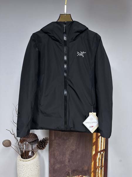 2025年11月17日秋冬新作ARCTERYXダウンジャケッ...