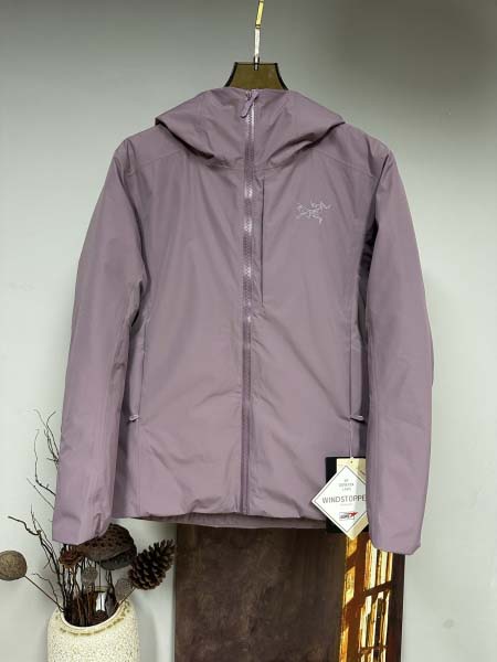 2025年11月17日秋冬新作ARCTERYXダウンジャケッ...