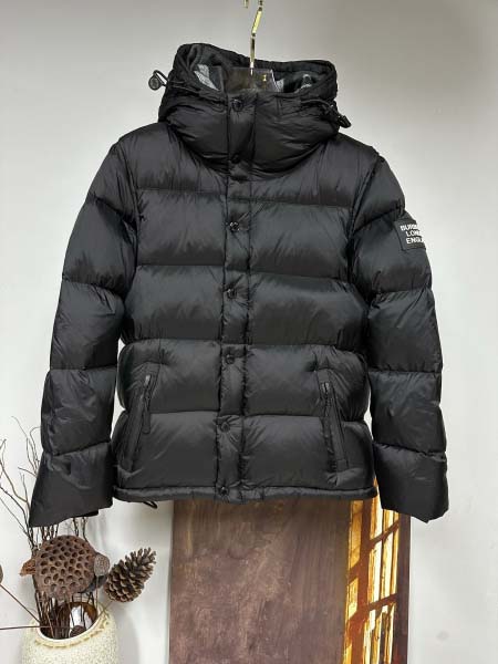 2025年11月17日秋冬新作Burberryダウンジャケッ...