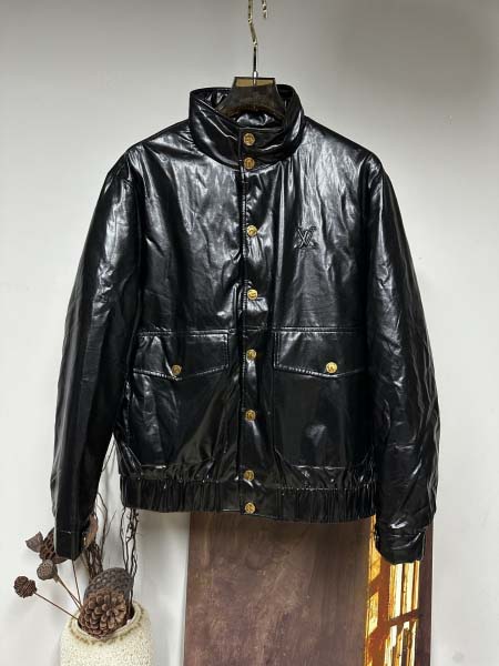 2025年11月17日秋冬新作Louis vuittonダウ...