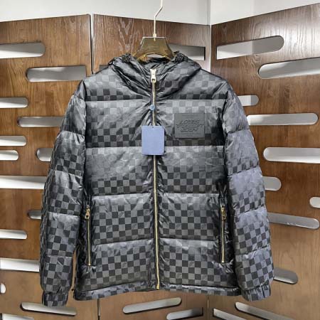 2025年11月17日秋冬新作LOUIS VUITTONダウ...