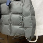 2025年11月17日秋冬新作PRADAダウンジャケット高品質人気商品/QIU工場