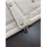 2025年11月17日秋冬新作Louis Vuittonダウンジャケット高品質人気商品/QIU工場