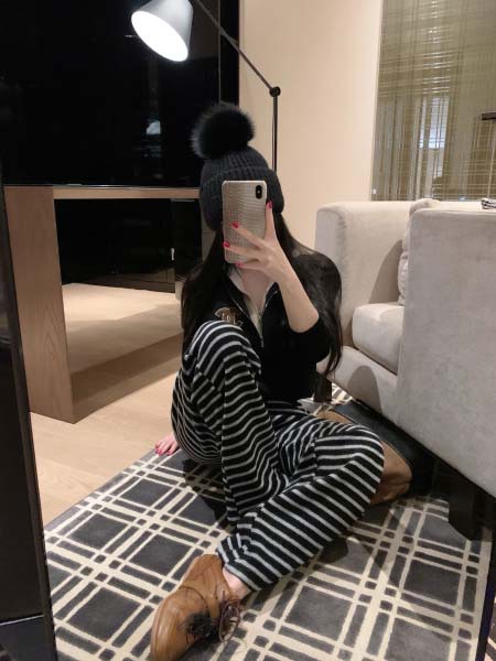 2025年11月18日入荷秋冬新作CHANELセーター+ズボ...