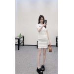 2025年11月18日入荷秋冬新作 miumiu ニット セットファッション/誕生日プレゼント/贈り物 can工場