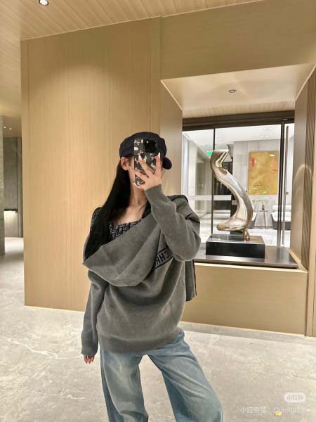 2025年11月18日入荷秋冬新作Dior ウール パーカー...