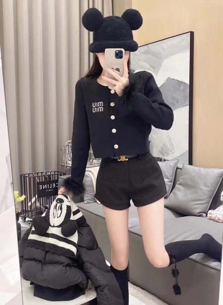 2025年11月18日入荷秋冬新作miumiu カーディガン...