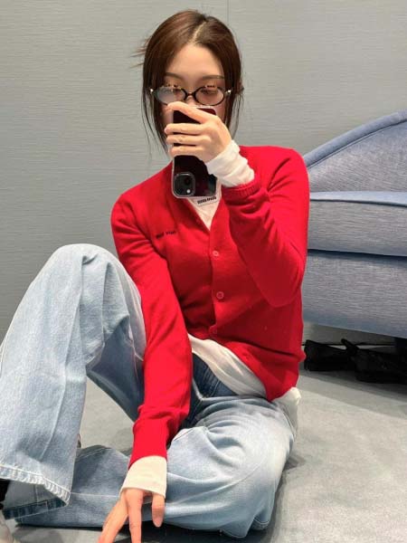 2025年11月18日入荷秋冬新作miumiuニット/セータ...