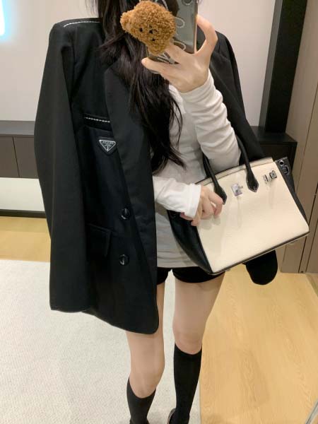 2025年11月18日入荷秋冬新作PRADAジャケット ファ...