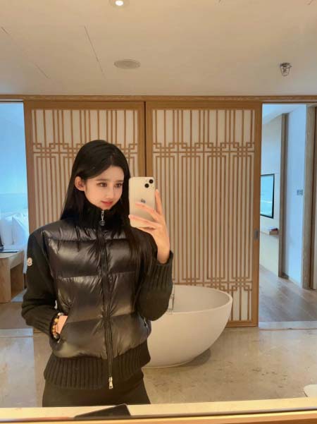 2025年11月22日入荷秋冬新作Monclerダウンジャケ...