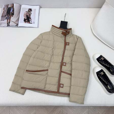 2025年11月22日入荷秋冬新作Burberryダウンジャ...