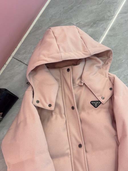 2025年11月22日入荷秋冬新作Pradaダウンジャケット...