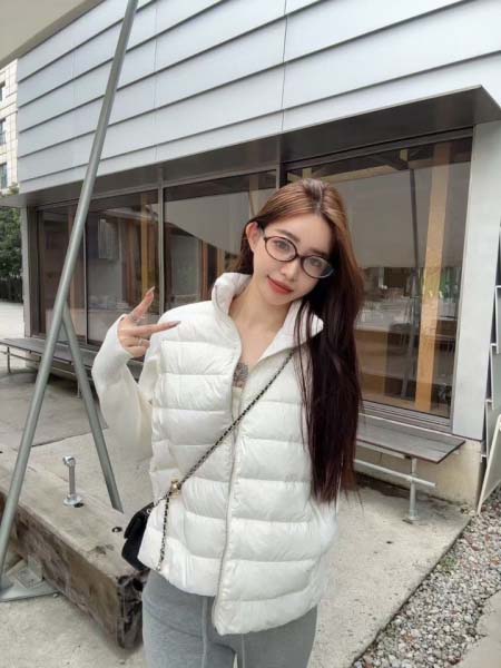 2025年11月22日入荷秋冬新作Monclerダウンジャケ...