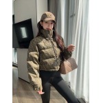 2025年11月23日入荷秋冬新作Fendiダウンジャケットファッション/誕生日プレゼント/贈り物 can工場