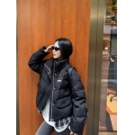 2025年11月23日入荷秋冬新作 miumiuダウンジャケットファッション/誕生日プレゼント/贈り物 can工場