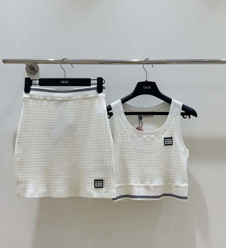 2025年11月23日入荷秋冬新作MIUMIUファッション/...