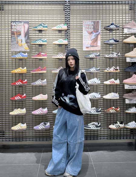 2025年11月23日入荷秋冬新作adidasニット/セータ...