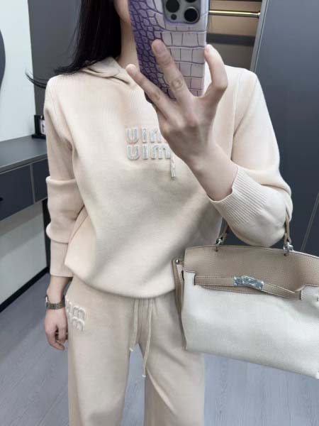 2025年11月24日入荷秋冬新作miumiuセットファッシ...