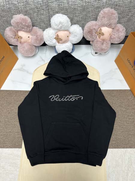 2025年11月13日秋冬新作Louis Vuittonスウ...