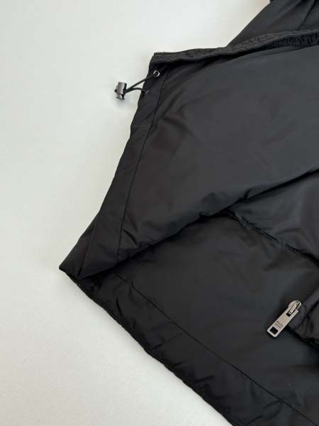 2025年12月1日秋冬新作Pradaダウンジャケット高品質人気商品/LDF工場