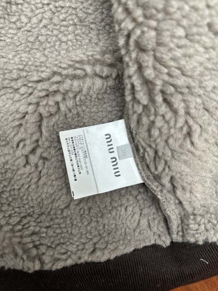 2025年12月1日秋冬新作Miu Miuジャケット高品質人気商品/LDF工場