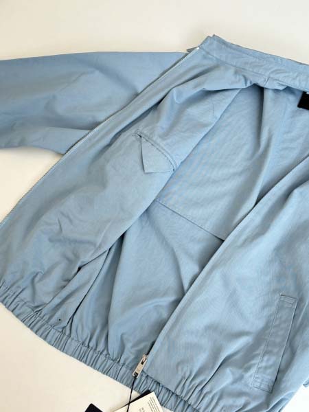 2025年12月4日秋冬新作Pradaジャケット高品質人気商品/LDF工場