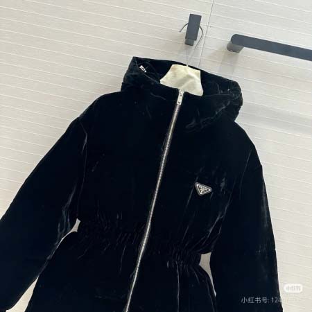 2025年12月4日秋冬新作Pradaダウンジャケット高品質人気商品/LDF工場
