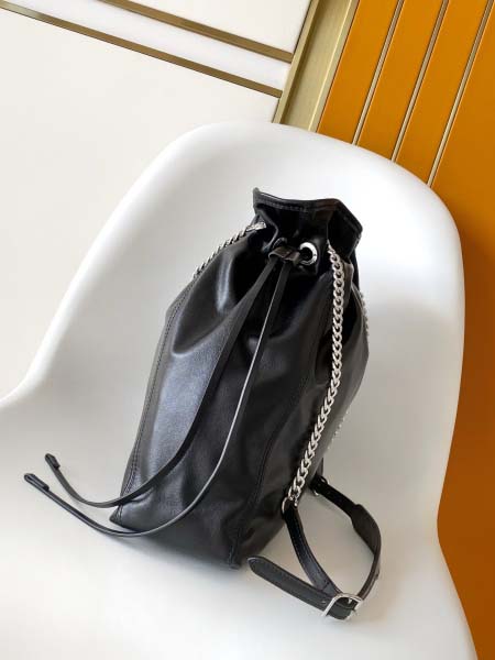 2025年12月9日入荷Louis Vuitton バッグM25545Off Duty LV Vibe LV Circle 24 x 11.5 x 33高品質新作/誕生日プレゼント/ZC工場