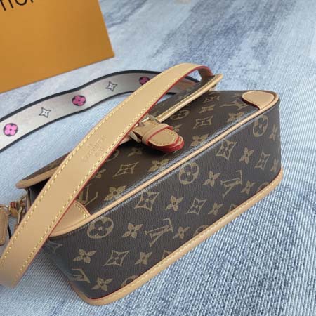 2025年12月10日入荷Louis Vuitton バッグ高品質新作/誕生日プレゼント/ZC工場