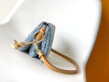 2025年12月10日入荷Louis Vuitton バッグ高品質新作/誕生日プレゼント/ZC工場