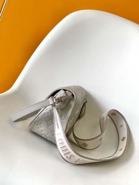 2025年12月10日入荷Louis Vuitton バッグ高品質新作/誕生日プレゼント/ZC工場