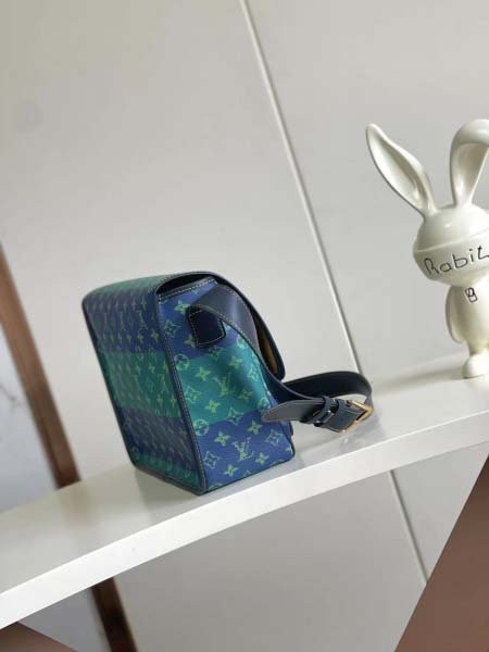 2025年12月10日入荷Louis Vuitton バッグ高品質新作/誕生日プレゼント/ZC工場