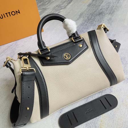2025年12月10日入荷Louis Vuitton バッグ高品質新作/誕生日プレゼント/ZC工場