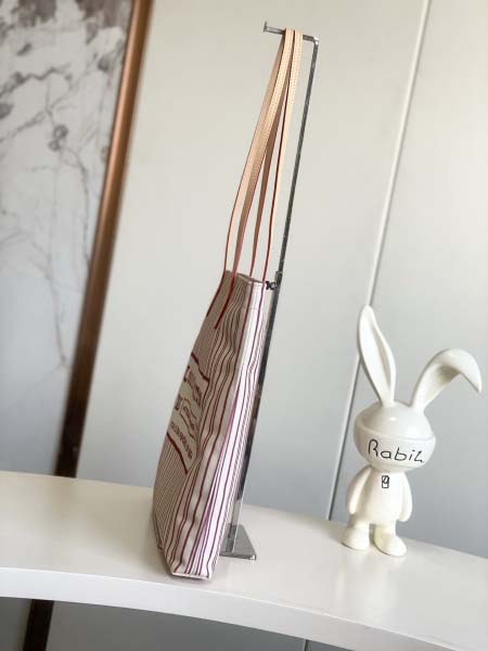 2025年12月10日入荷Louis Vuitton バッグ高品質新作/誕生日プレゼント/ZC工場